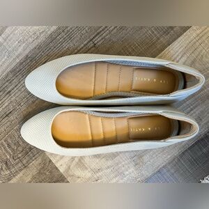 Kelly & Katie Women's Perforated Light Grey Loafers Arle Size 6